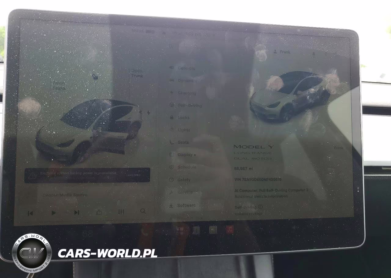 2022 Tesla Y VIN:7SAYGDEE0NF455615 - 9