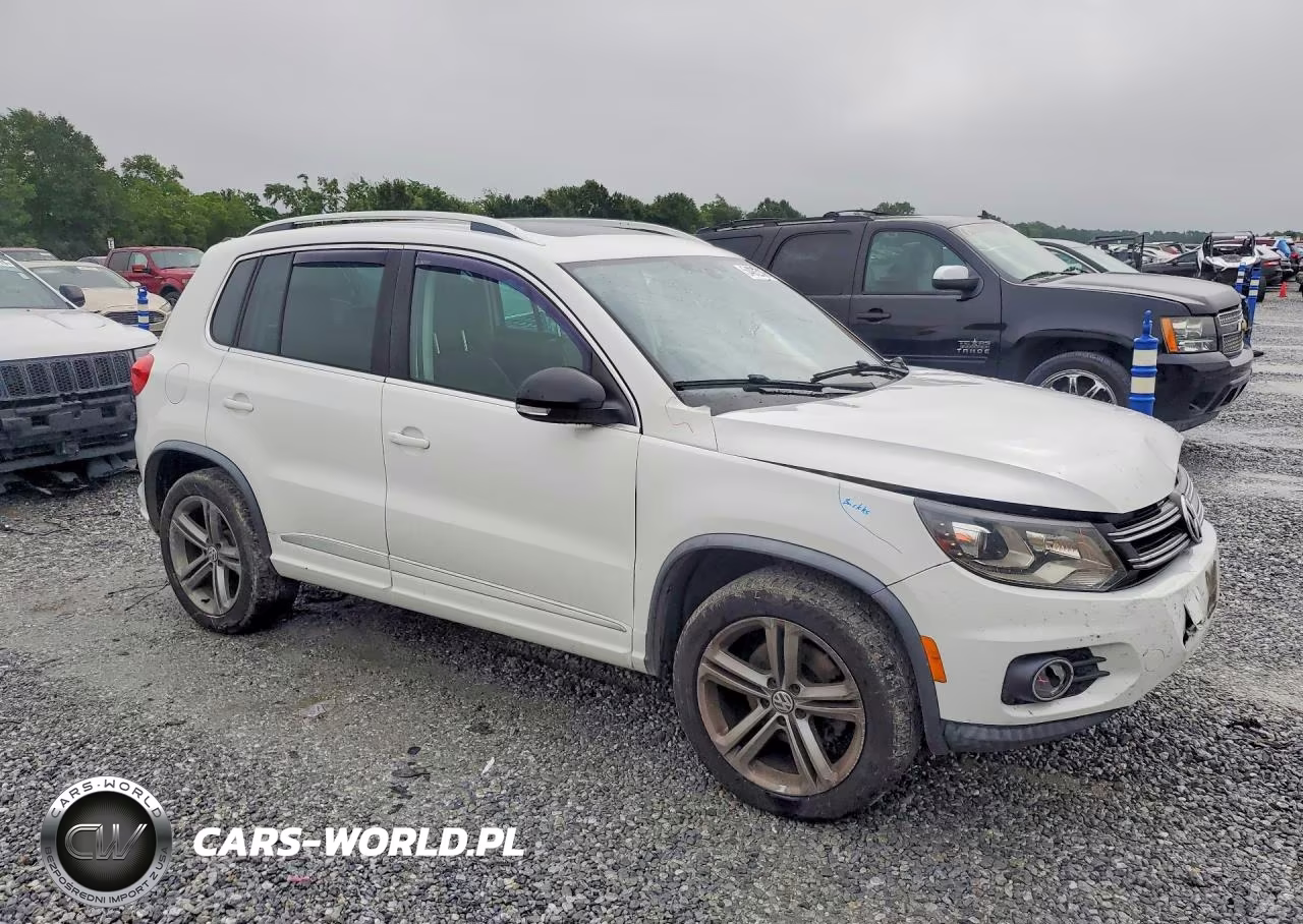 2017 Volkswagen Tiguan Sport VIN:WVGTV7AXXHK010680 - 4