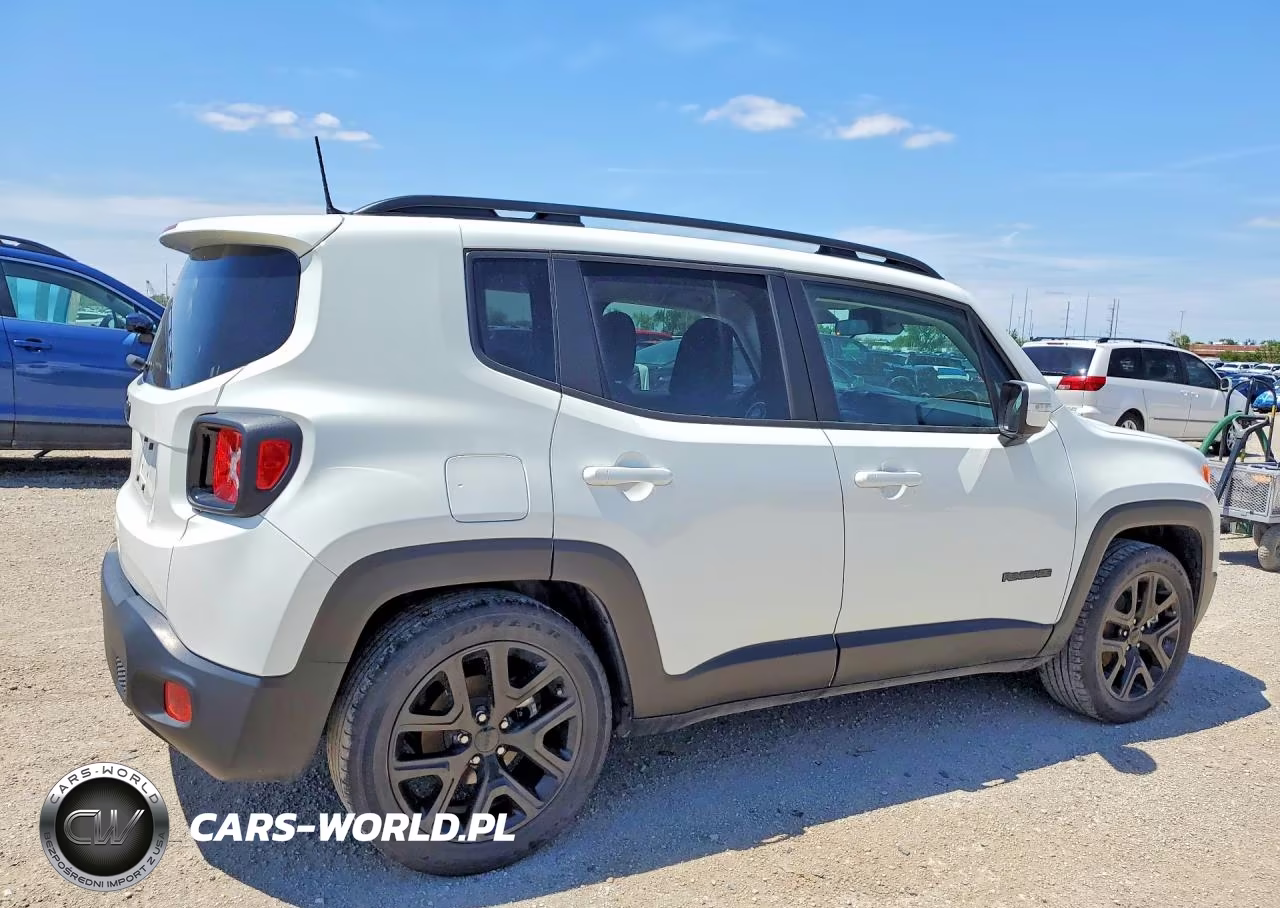 2018 Jeep Renegade Latitude VIN:ZACCJABB8JPH62700 - 3