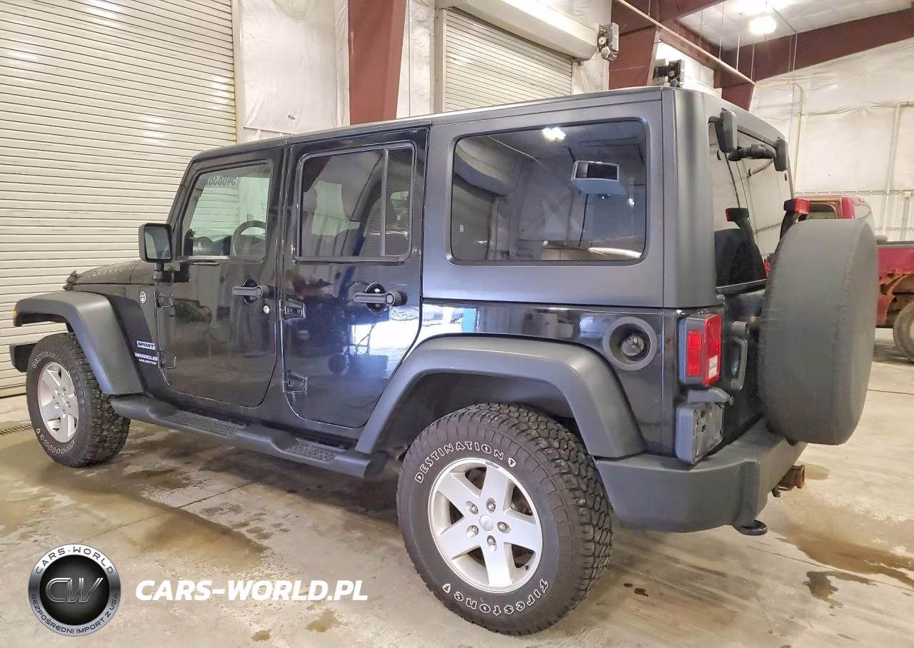 2013 Jeep Wrangler Unlimited Sport VIN:1C4BJWDG7DL637178 - 2