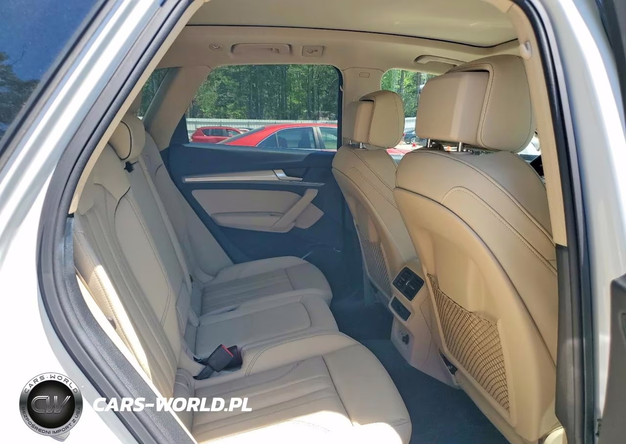 2024 Audi Q5 Premium 45 VIN:WA1GAAFY1R2046883 - 11