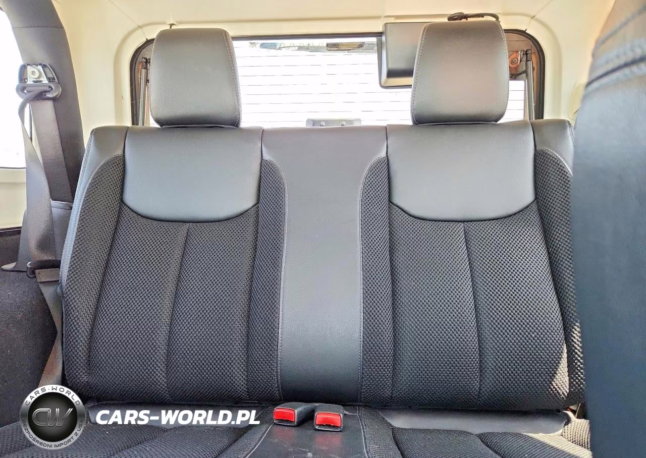 2017 Jeep Wrangler Sahara VIN:1C4AJWBG9HL525017 - 10