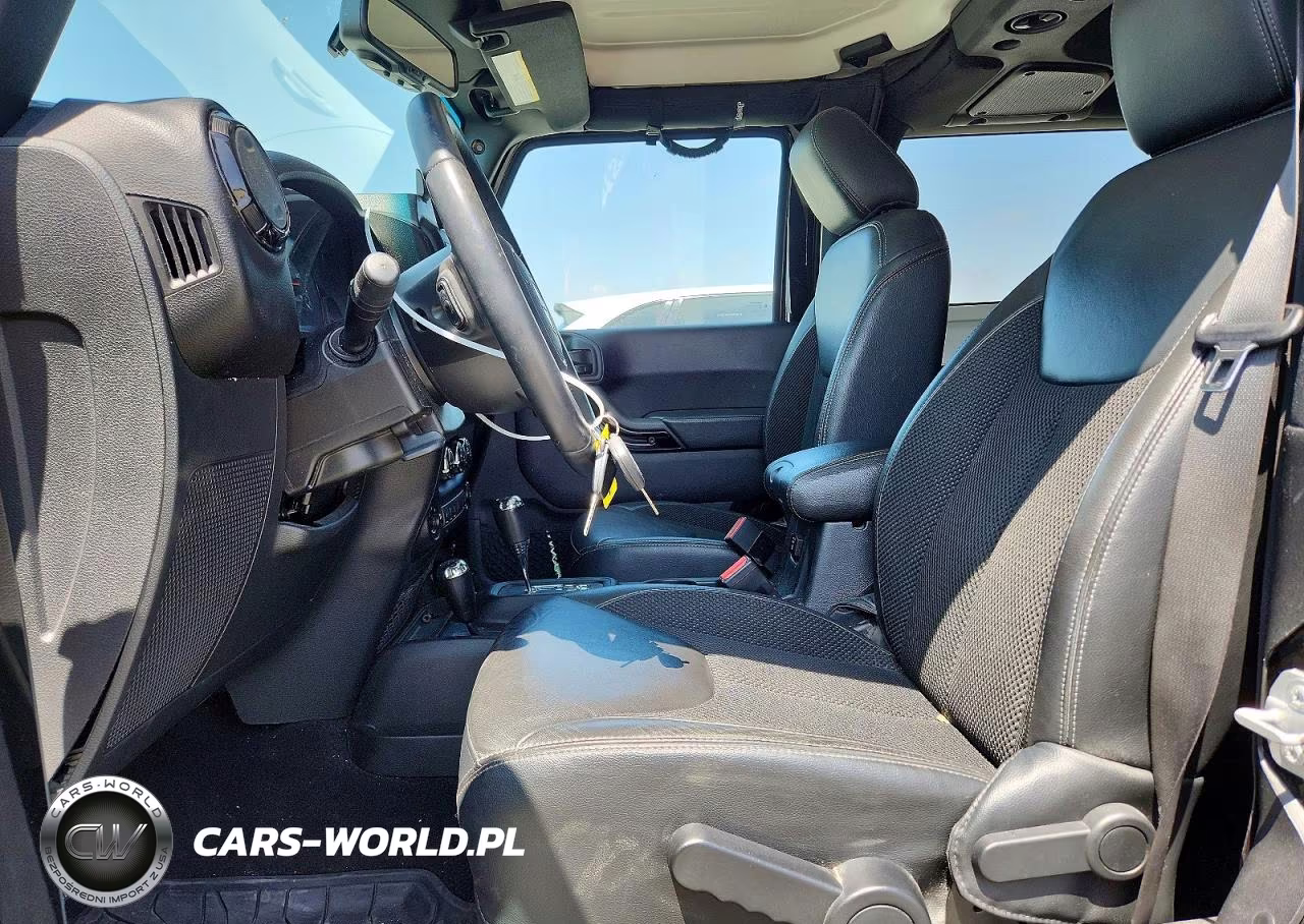 2017 Jeep Wrangler Sahara VIN:1C4AJWBG9HL525017 - 7