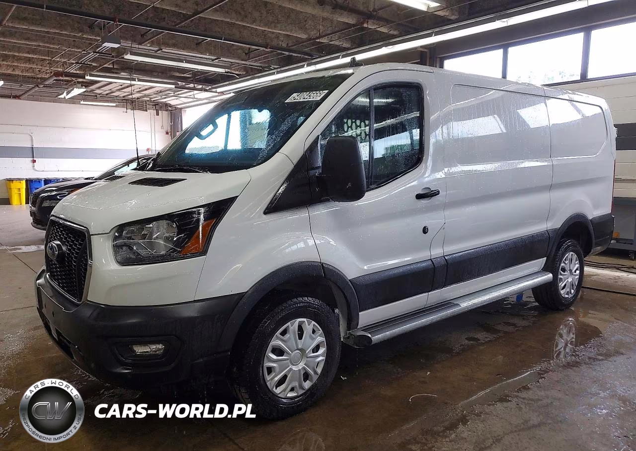 2025 Ford Transit T-250