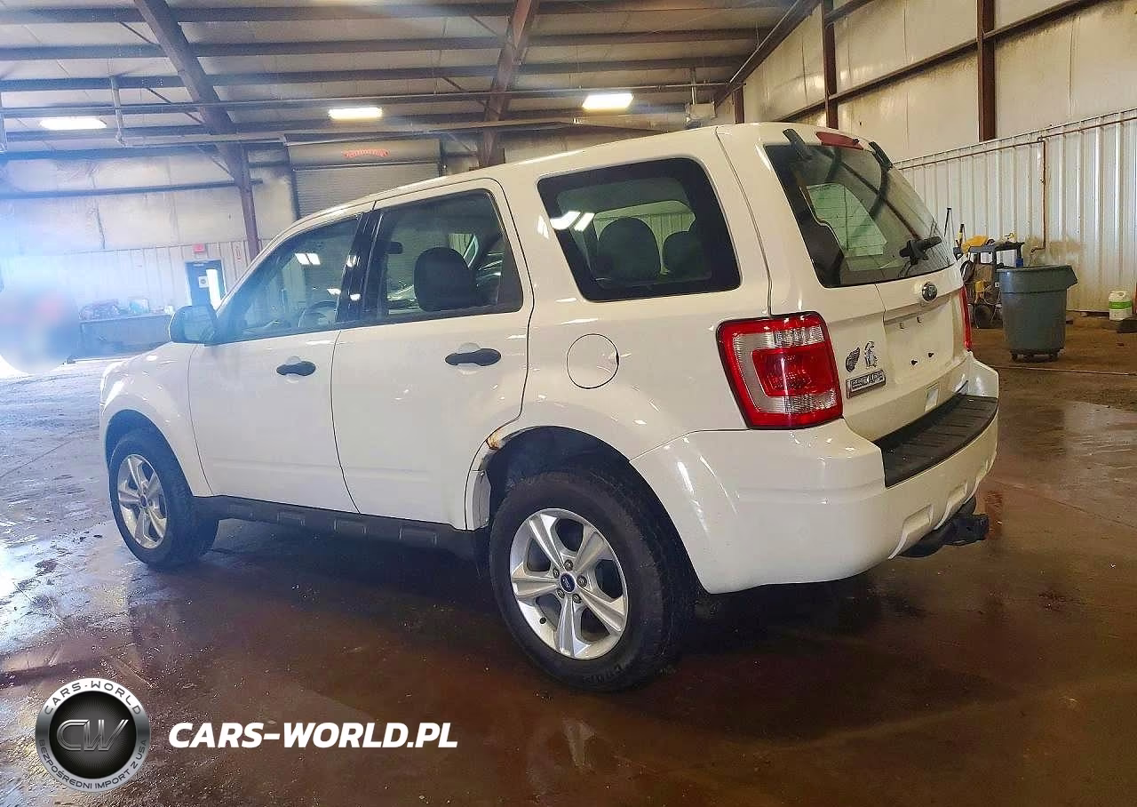 2010 Ford Escape Xls VIN:1FMCU0C73AKC65944 - 2