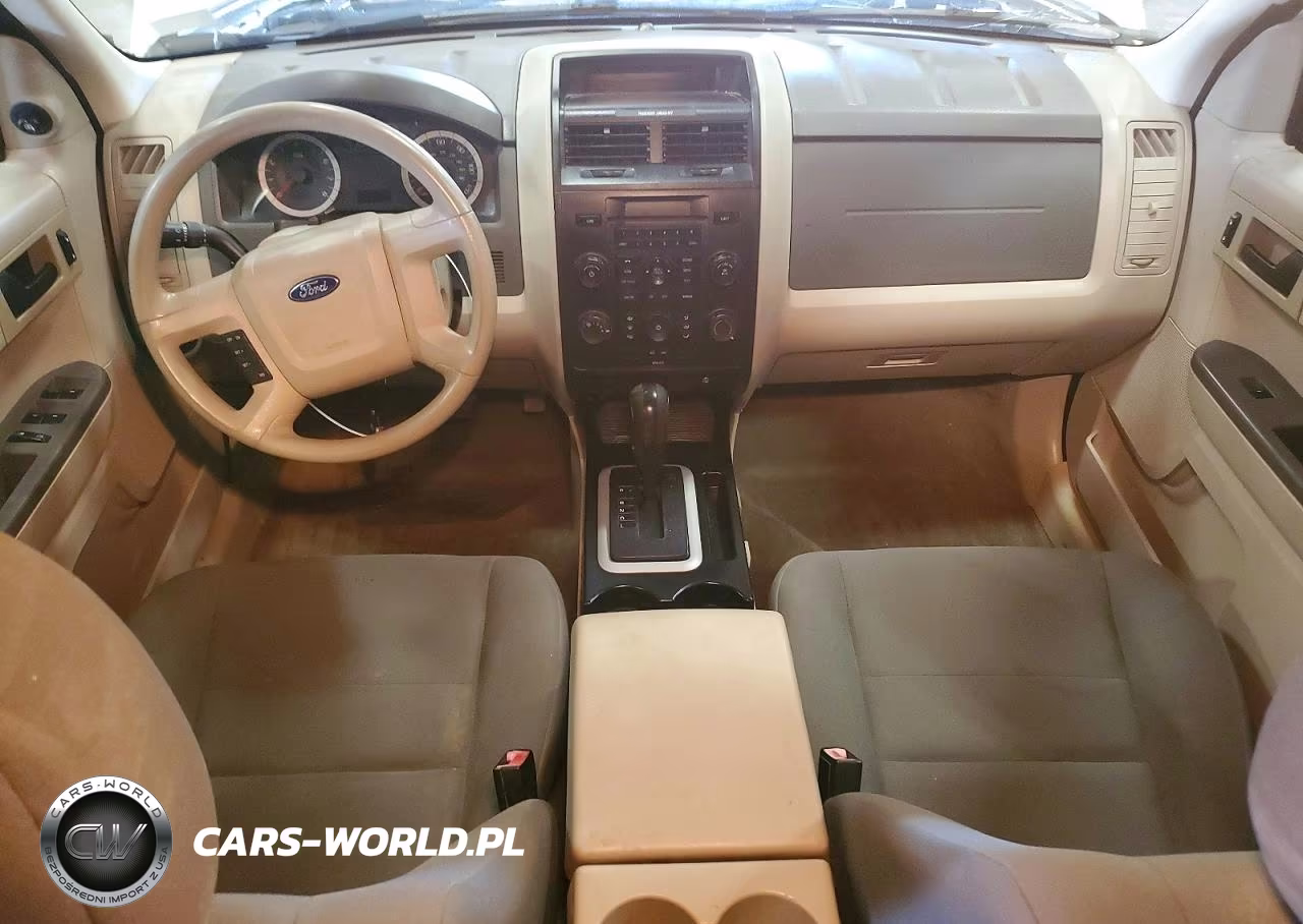 2010 Ford Escape Xls VIN:1FMCU0C73AKC65944 - 8