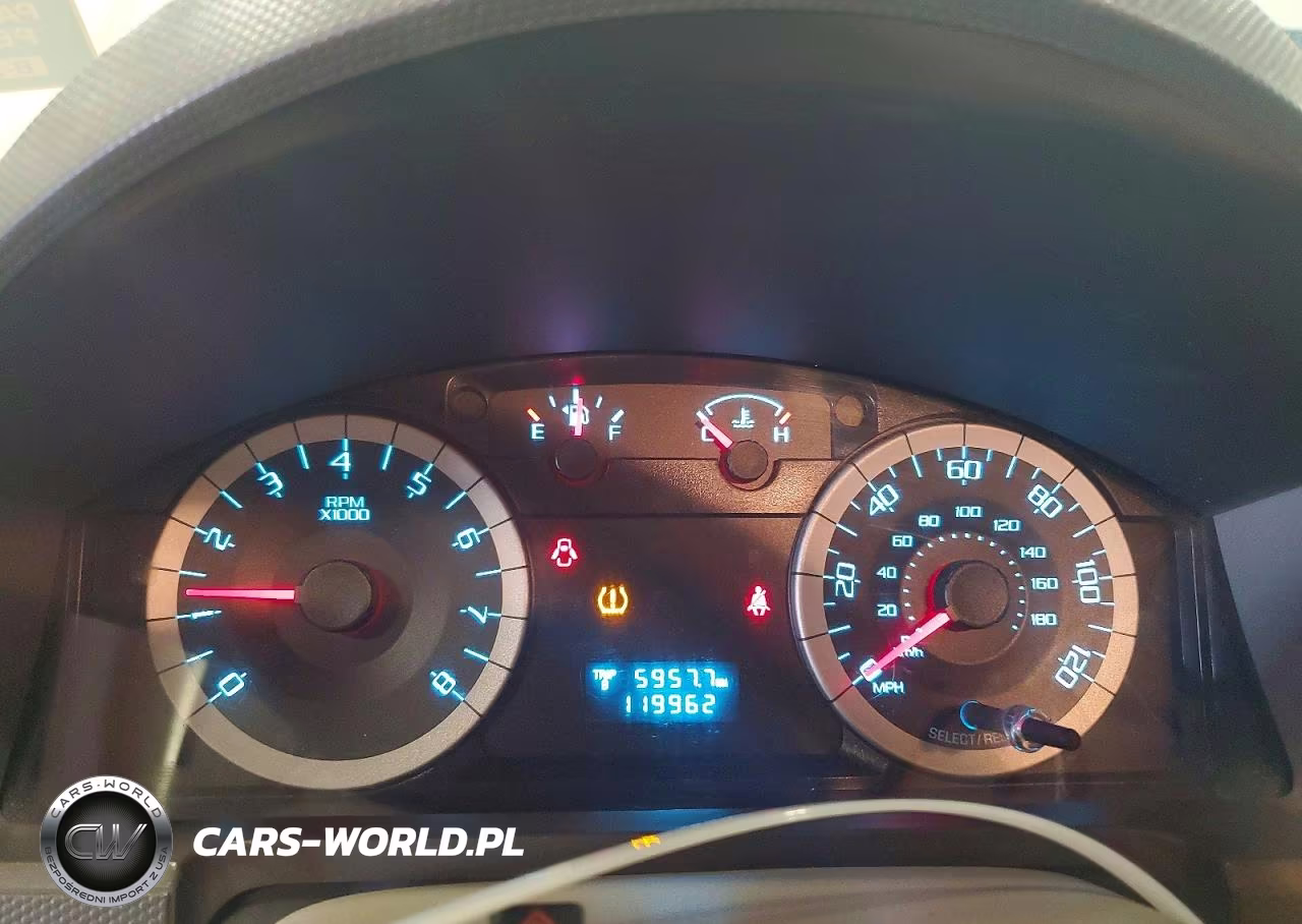 2010 Ford Escape Xls VIN:1FMCU0C73AKC65944 - 9