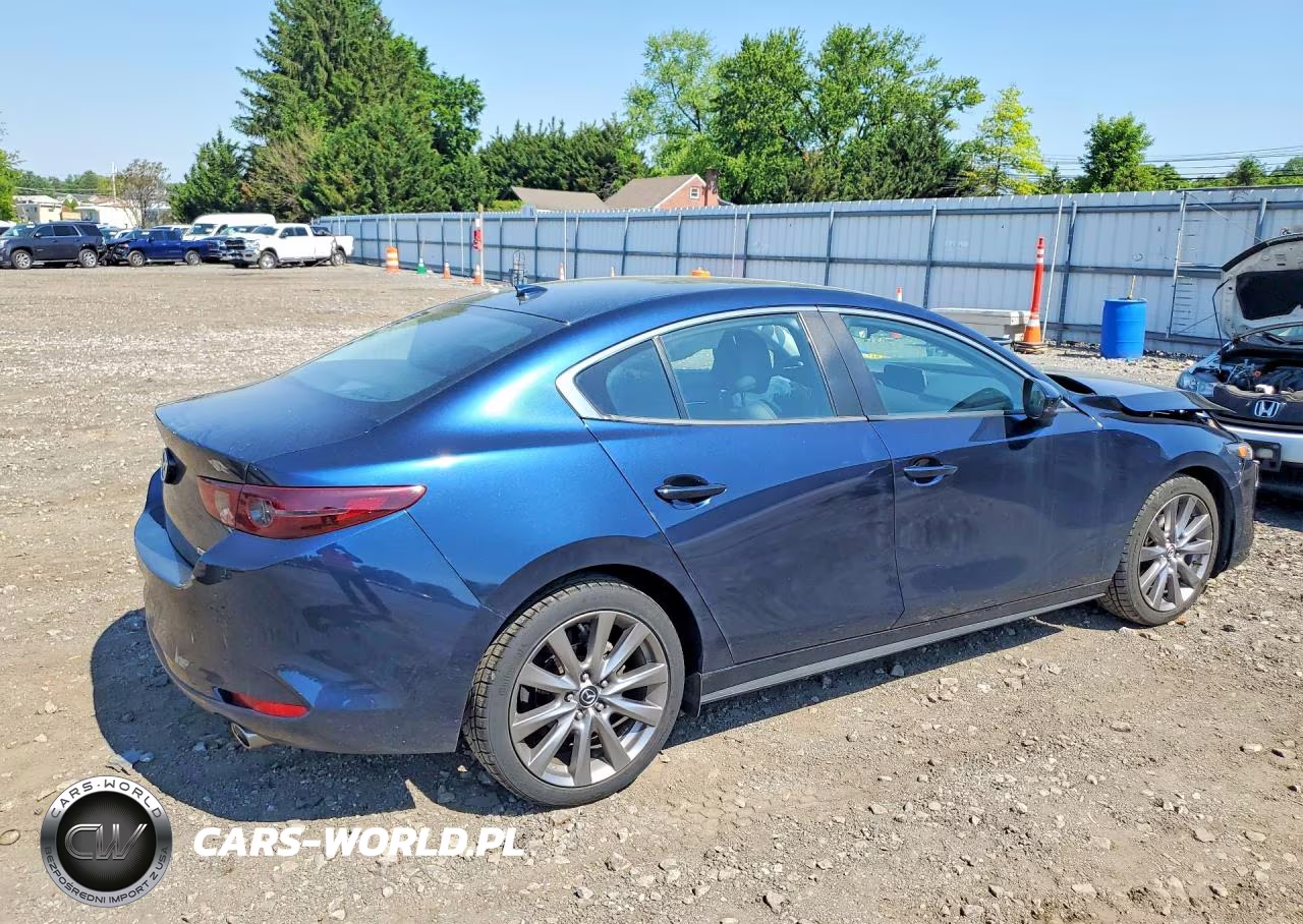 2020 Mazda 3 Preferred VIN:3MZBPBDM5LM117861 - 3