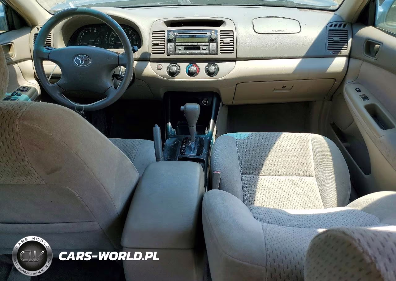 2002 Toyota Camry Le VIN:4T1BE32K02U564829 - 8