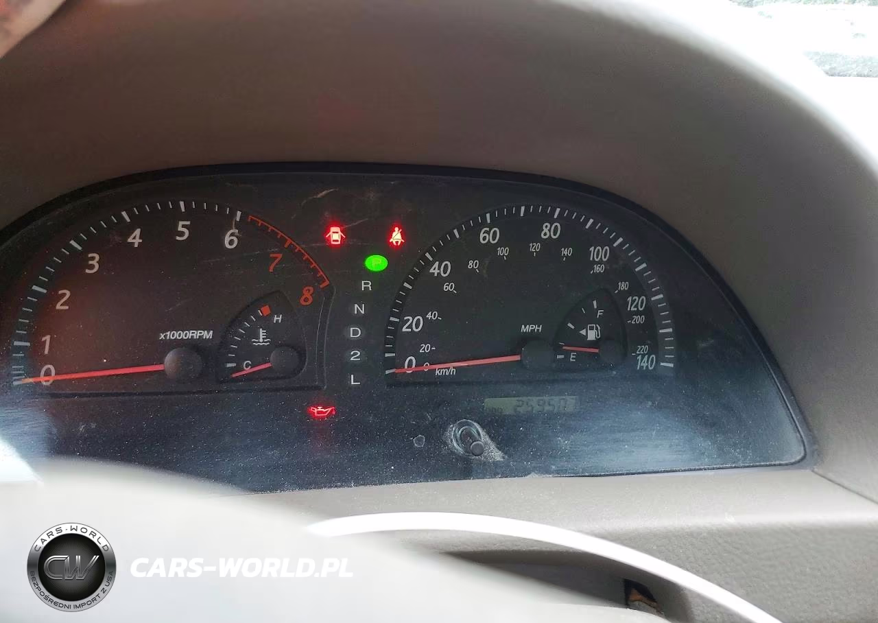 2002 Toyota Camry Le VIN:4T1BE32K02U564829 - 9
