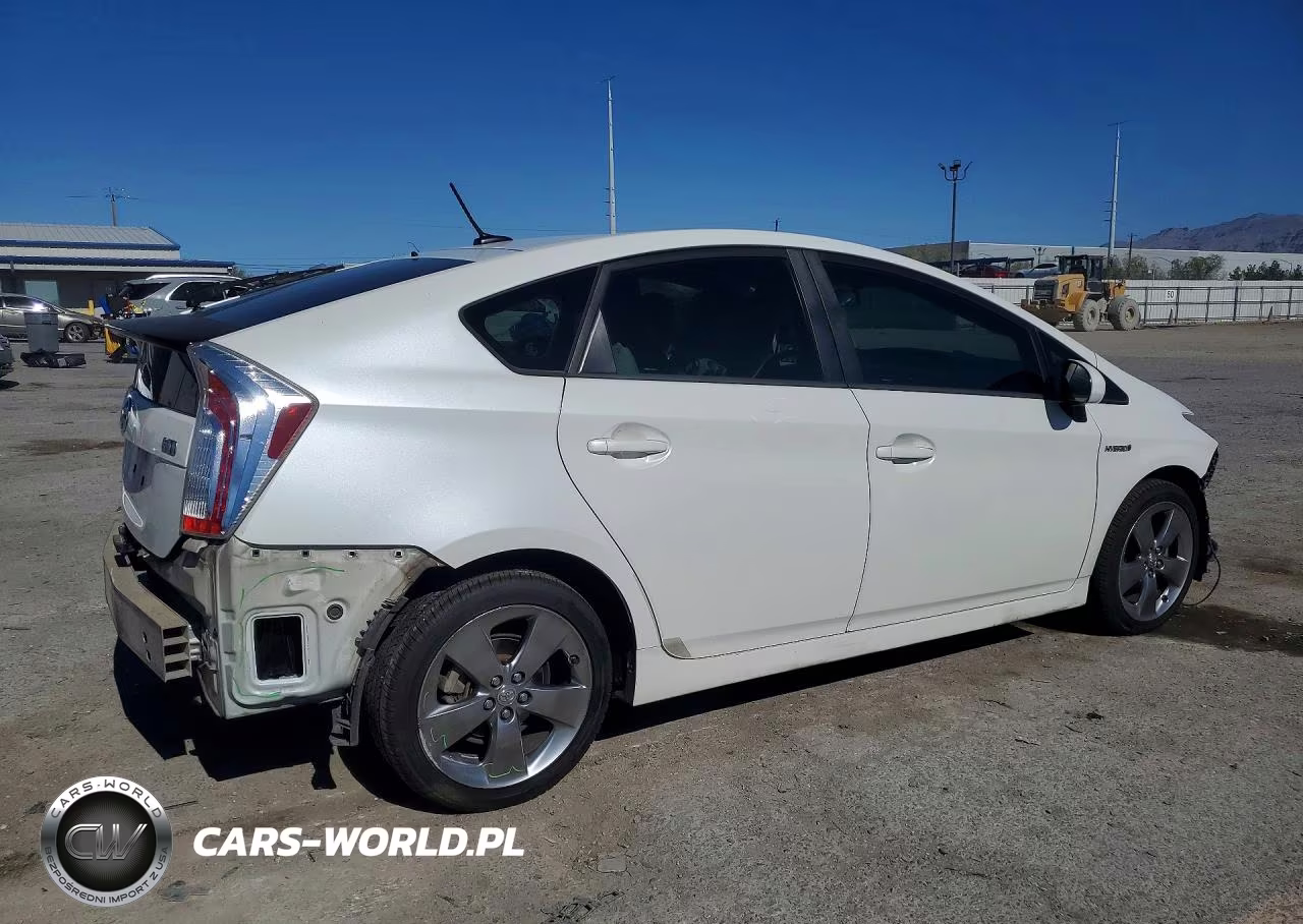 2013 Toyota Prius Persona Series Se VIN:JTDKN3DU4D1664133 - 3