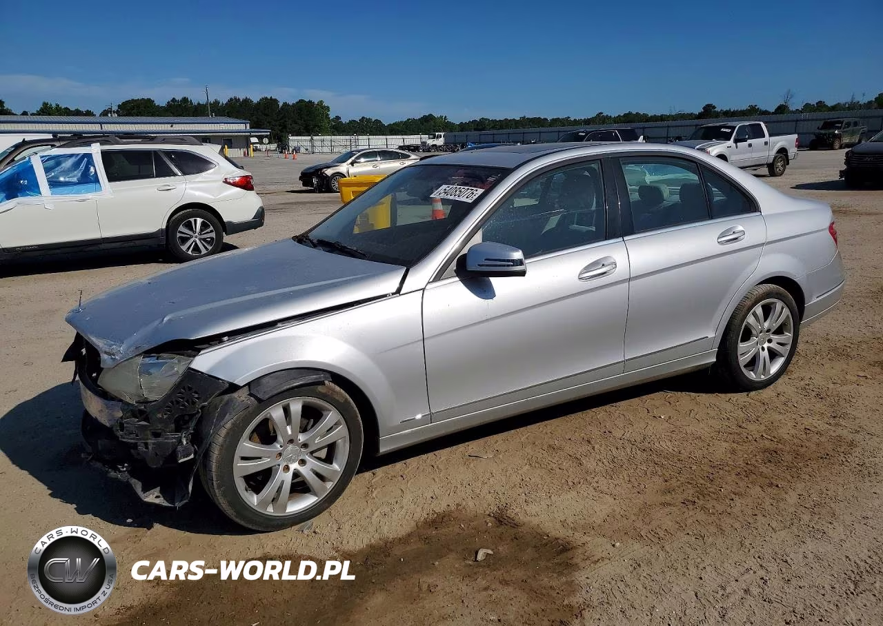 2010 Mercedes-Benz C 300 – zdjęcie 1 z 13