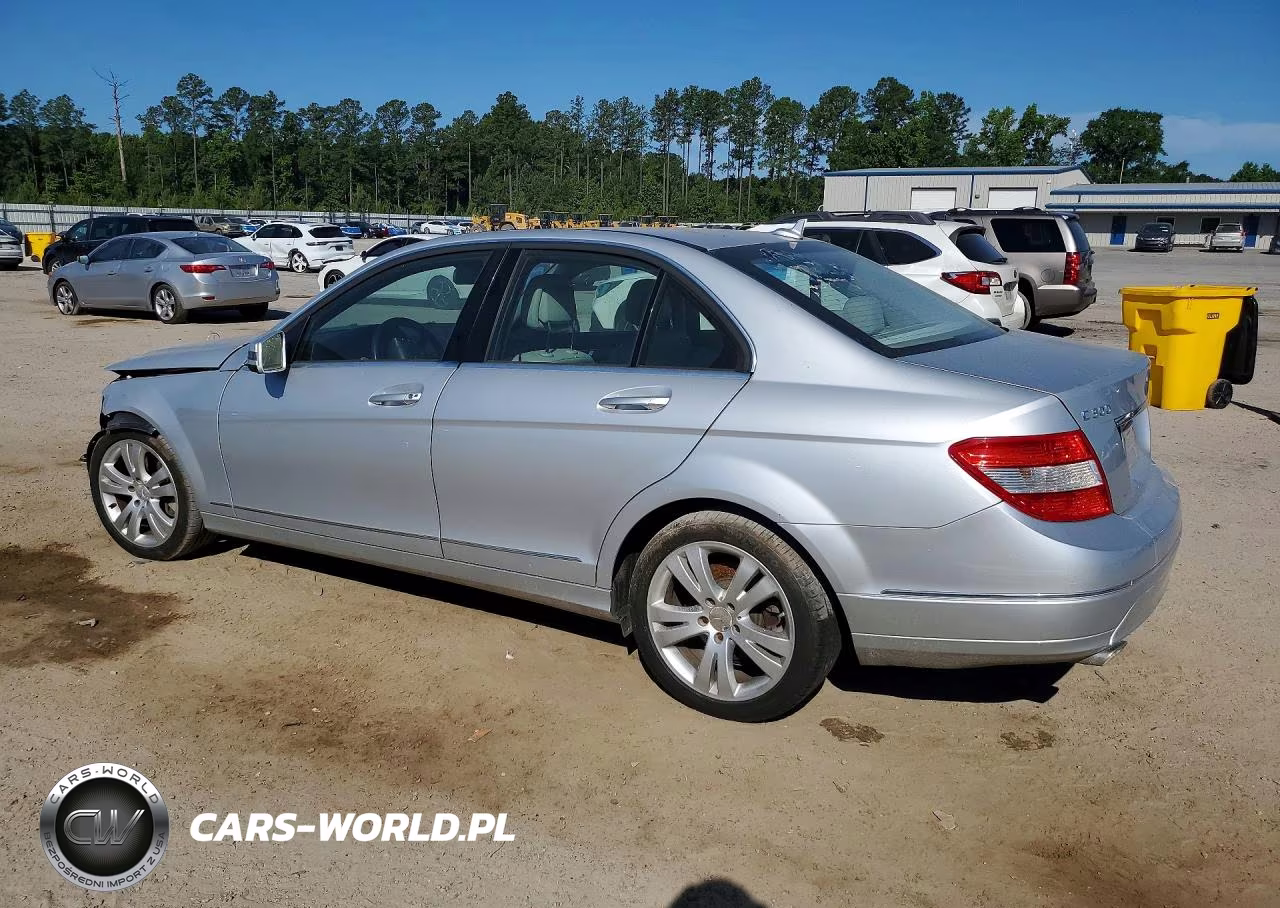 2010 Mercedes-Benz C 300 VIN:WDDGF5EBXAR130553 - 2
