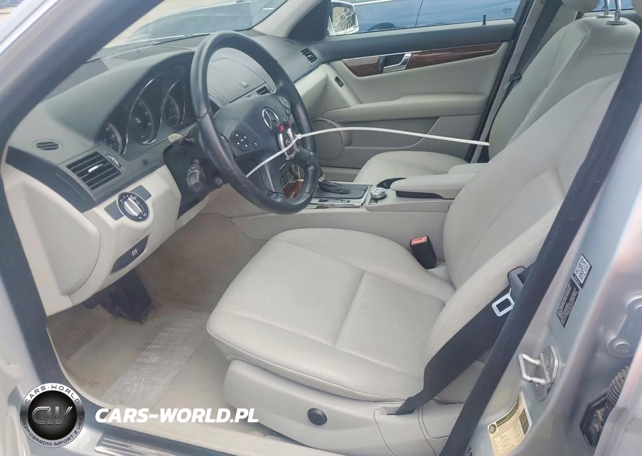 2010 Mercedes-Benz C 300 VIN:WDDGF5EBXAR130553 - 7