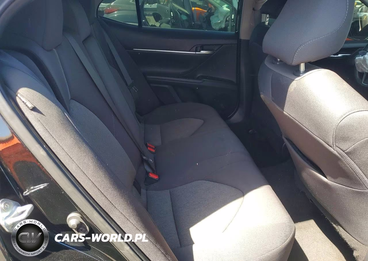 2024 Toyota Camry Le VIN:4T1C11AK6RU921592 - 10