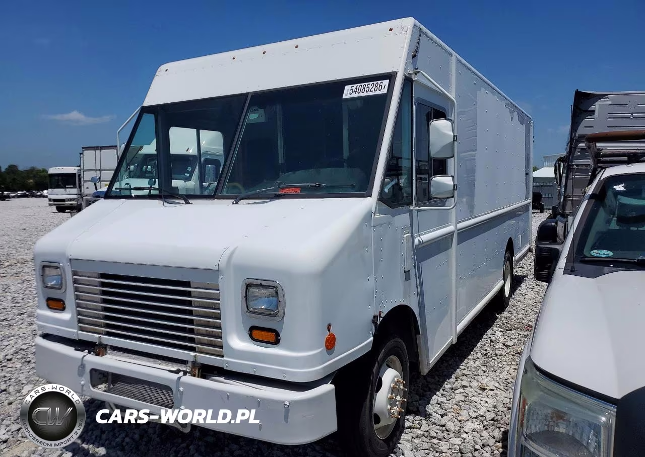 2013 Ford F59 Delivery Truck