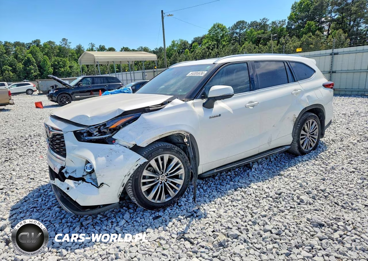2021 Toyota Highlander Hybrid Platinum