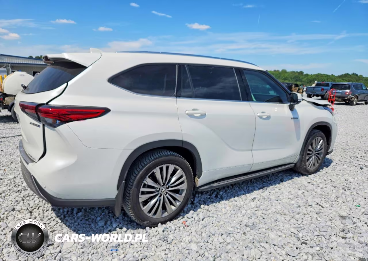 2021 Toyota Highlander Hybrid Platinum VIN:5TDFARAH6MS004699 - 3