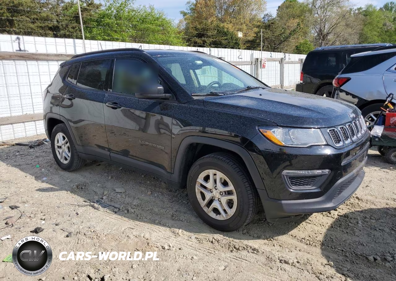 2018 Jeep Compass Sport VIN:3C4NJCAB3JT425298 - 4