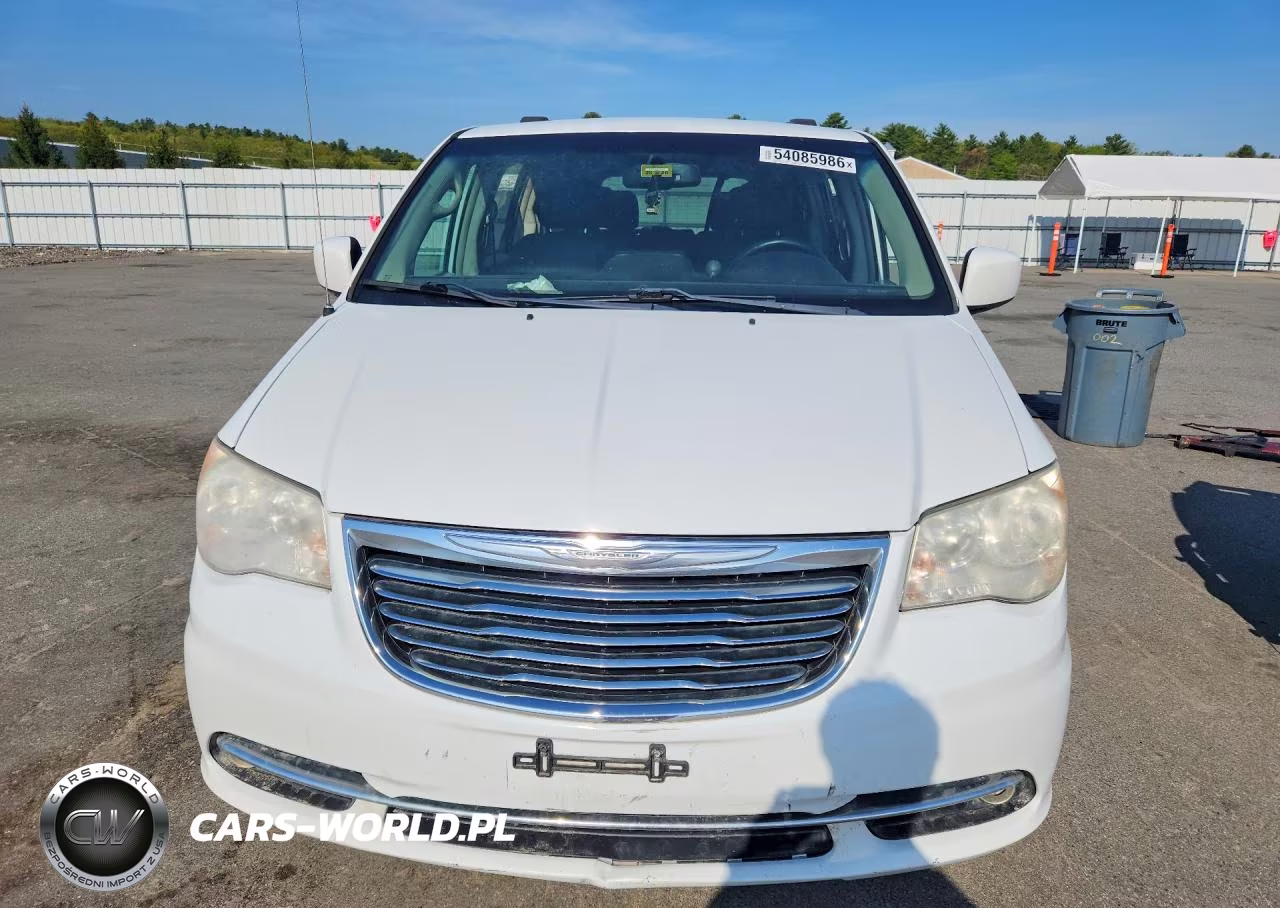 2014 Chrysler Town & Country Touring VIN:2C4RC1BG8ER211085 - 5
