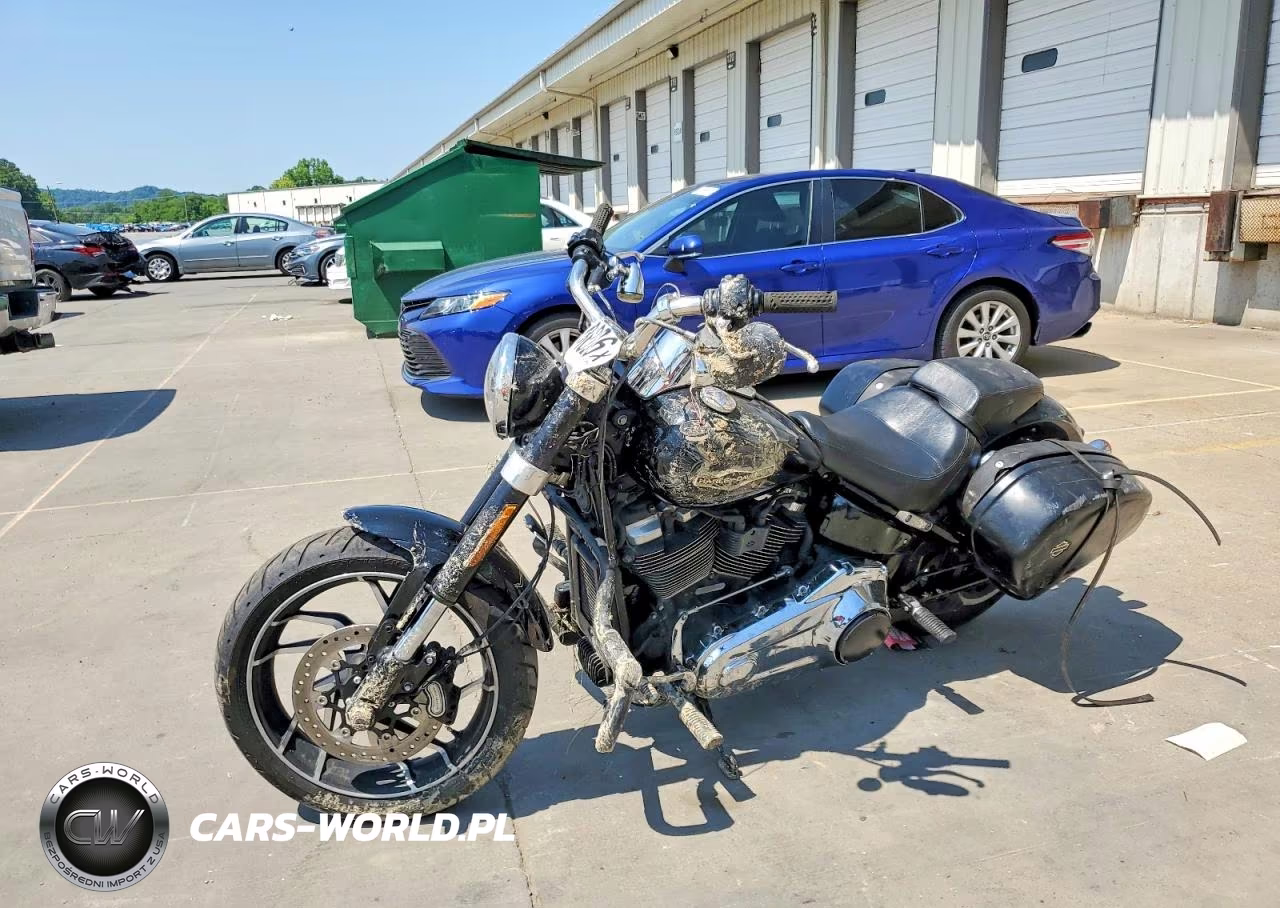 2018 Harley-Davidson Flsb Sport Glide VIN:1HD1YMJ20JC033342 - 3
