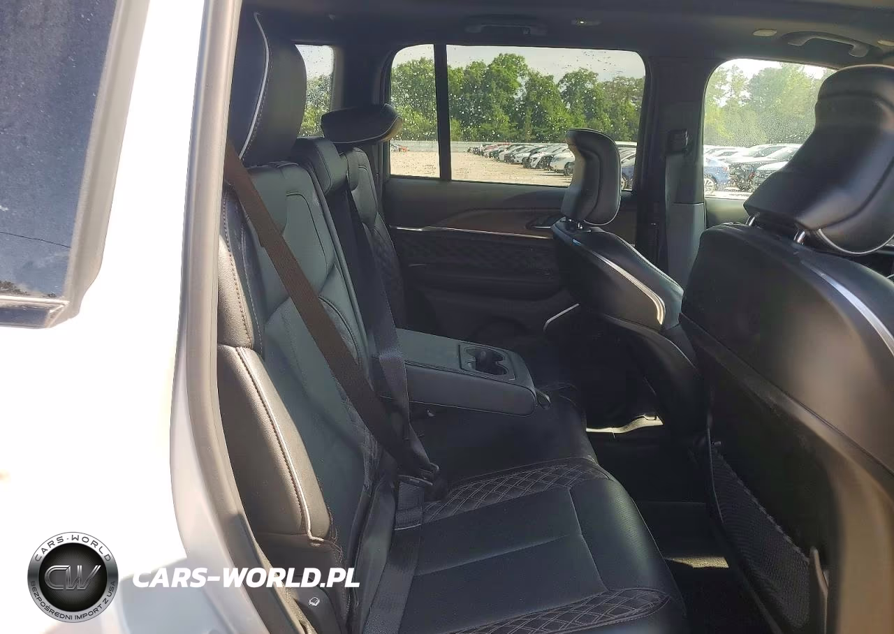 2025 Jeep Grand Cherokee Summit VIN:1C4RJHEG2S8768480 - 11