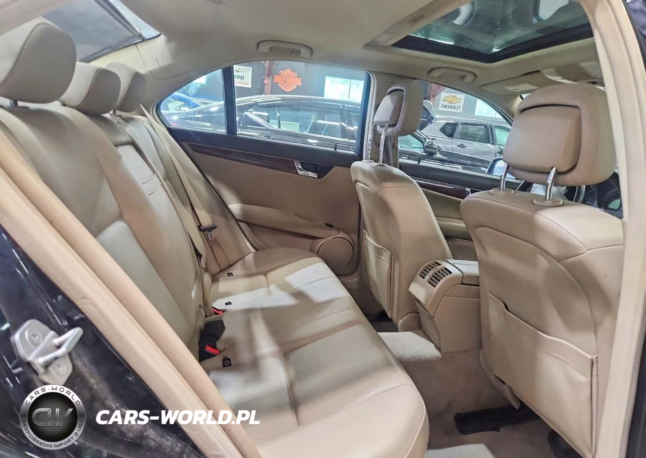 2011 Mercedes-Benz C 300 4Matic VIN:WDDGF8BB5BR139653 - 10