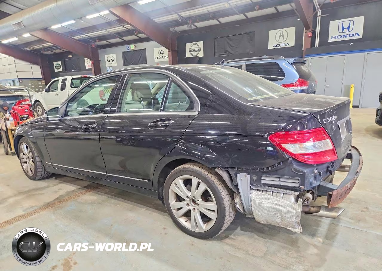 2011 Mercedes-Benz C 300 4Matic VIN:WDDGF8BB5BR139653 - 2