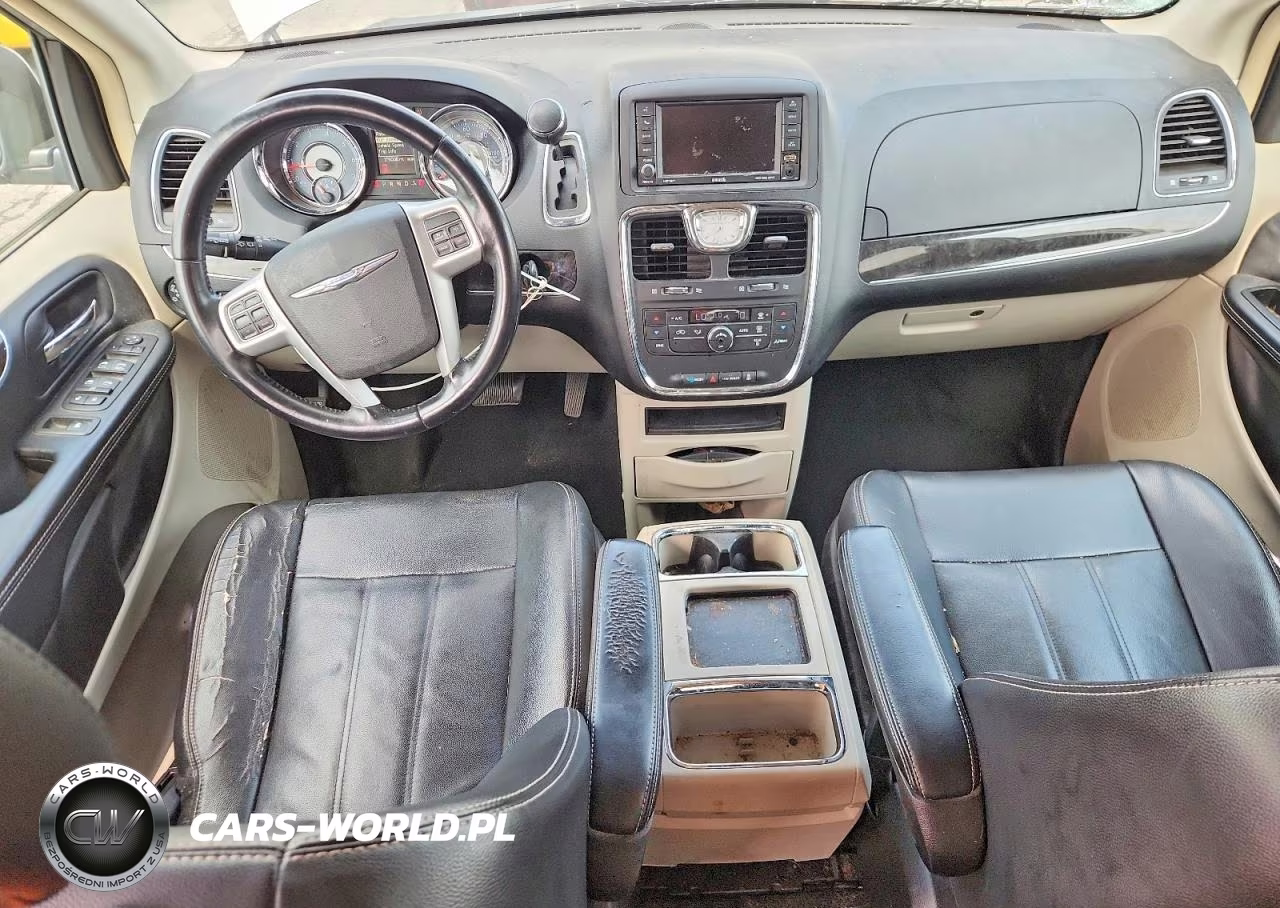 2014 Chrysler Town & Country Touring VIN:2C4RC1BGXER243021 - 8