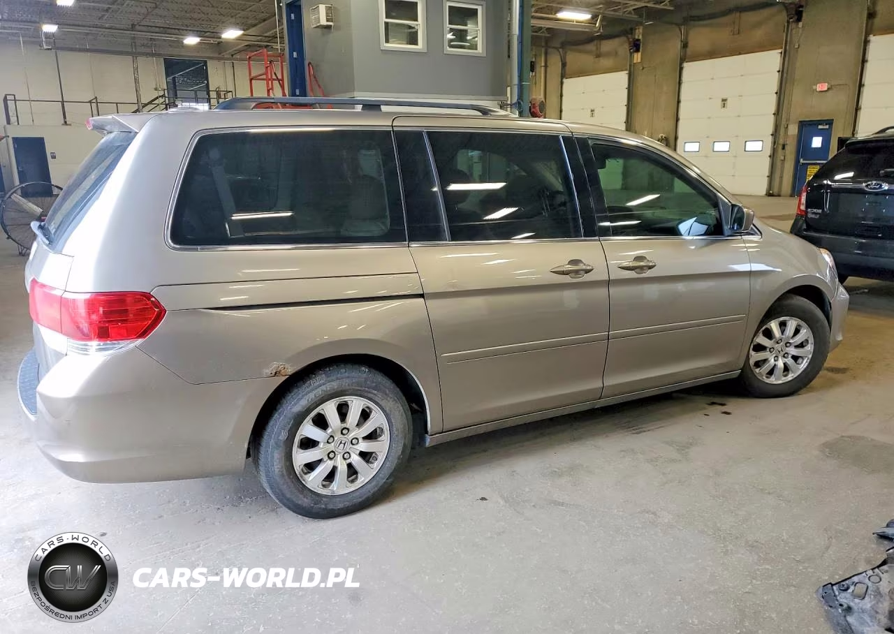 2010 Honda Odyssey Exl VIN:5FNRL3H74AB033359 - 3