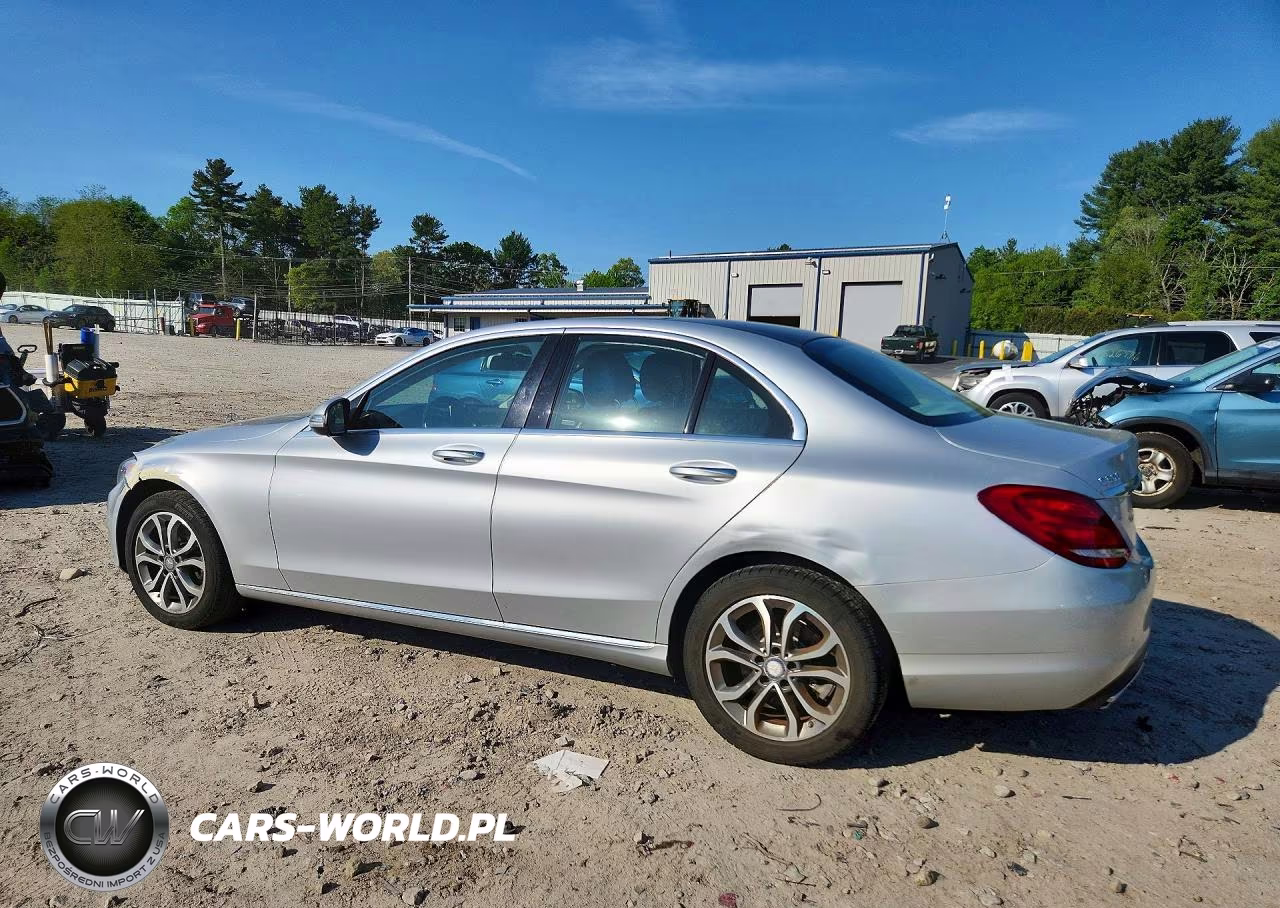 2015 Mercedes-Benz C 300 4Matic VIN:55SWF4KB5FU033650 - 2