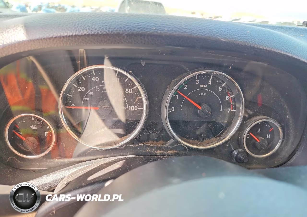 2011 Jeep Wrangler Unlimited Sport VIN:1J4BA3H18BL615850 - 9