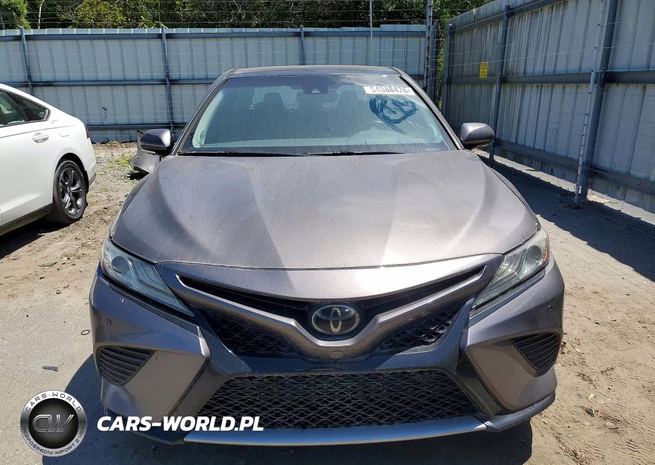 2018 Toyota Camry Xse VIN:4T1B61HK5JU089640 - 5