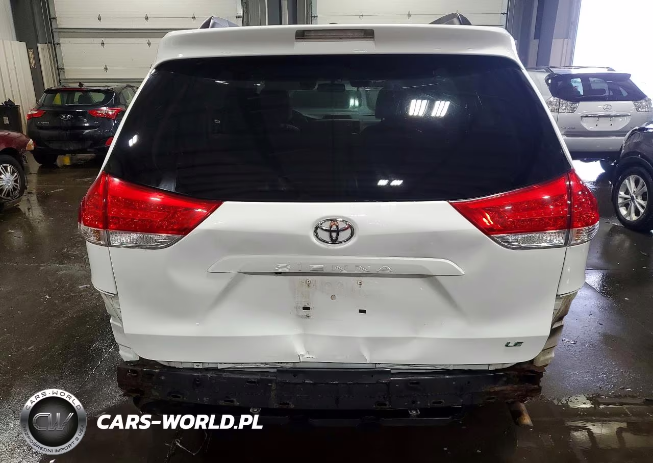 2014 Toyota Sienna Le VIN:5TDKK3DC5ES519624 - 6