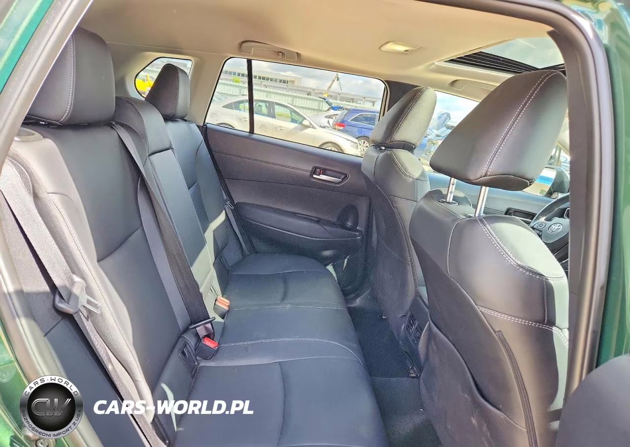 2022 Toyota Corolla Cross Xle VIN:7MUDAABG3NV042414 - 11