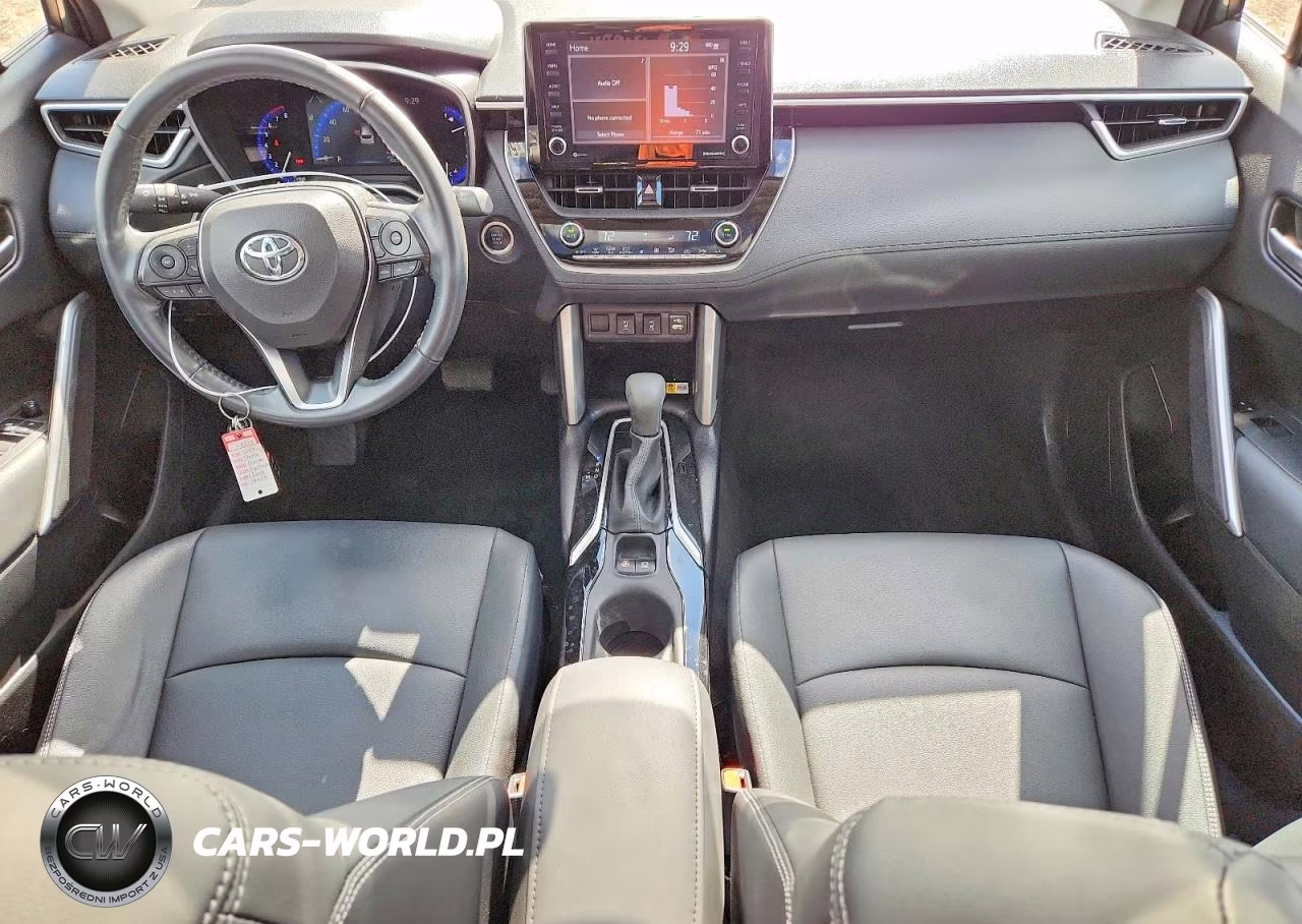 2022 Toyota Corolla Cross Xle VIN:7MUDAABG3NV042414 - 8