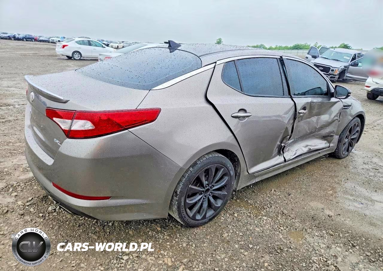 2013 Kia Optima Sx VIN:5XXGR4A60DG107522 - 3