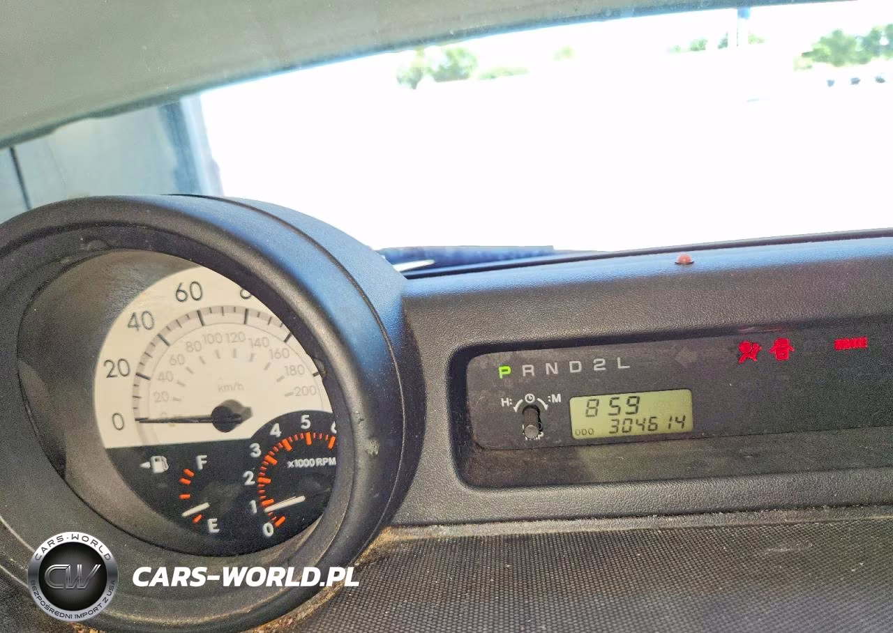 2005 Toyota Scion Xb VIN:JTLKT324350219595 - 9