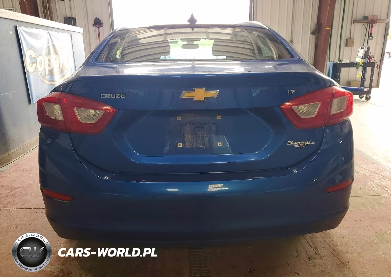 2017 Chevrolet Cruze Lt VIN:1G1BE5SM1H7194606 - 6