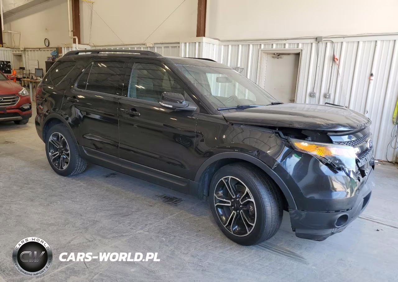 2015 Ford Explorer Sport VIN:1FM5K8GTXFGA44632 - 4