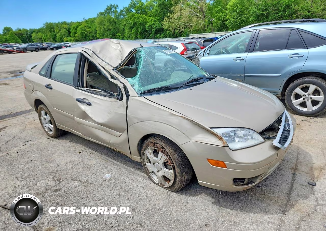 2007 Ford Focus Zx4 VIN:1FAHP34N47W346944 - 4
