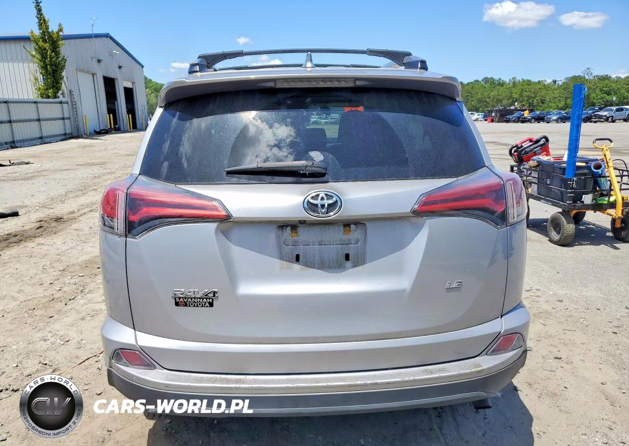 2018 Toyota Rav4 Le VIN:2T3ZFREV6JW469217 - 6