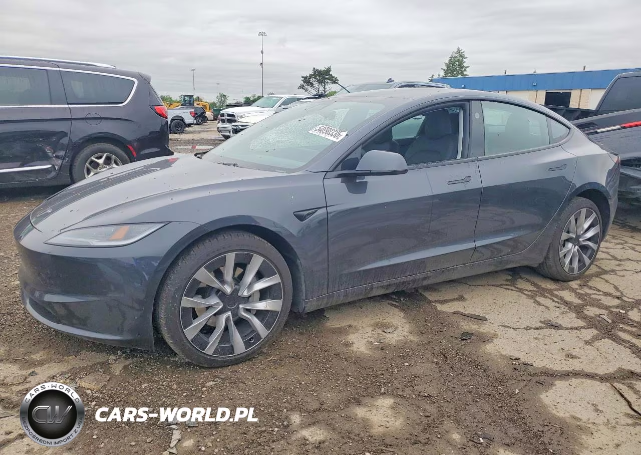 2025 Tesla Model 3 – zdjęcie 1 z 12