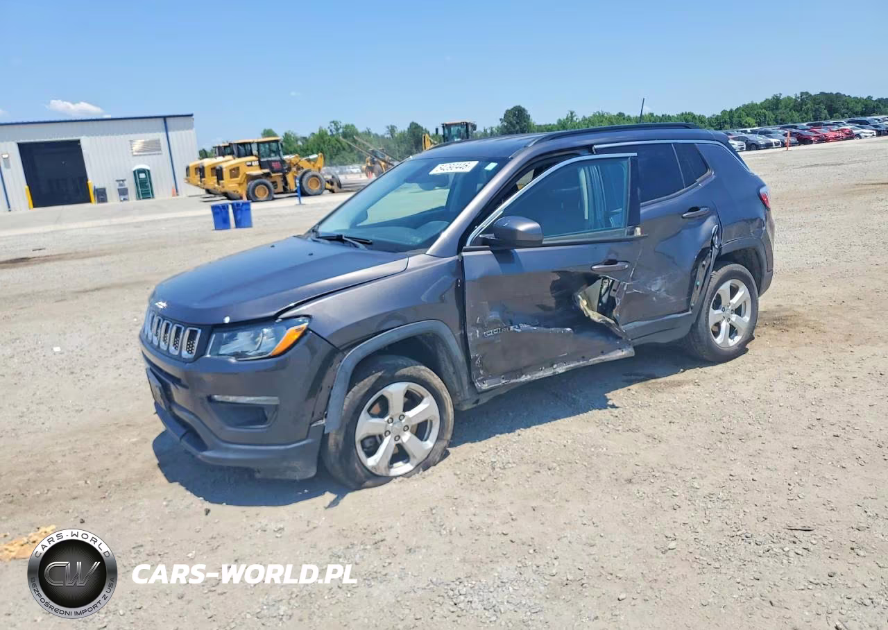 2018 Jeep Compass Latitude – zdjęcie 1 z 13