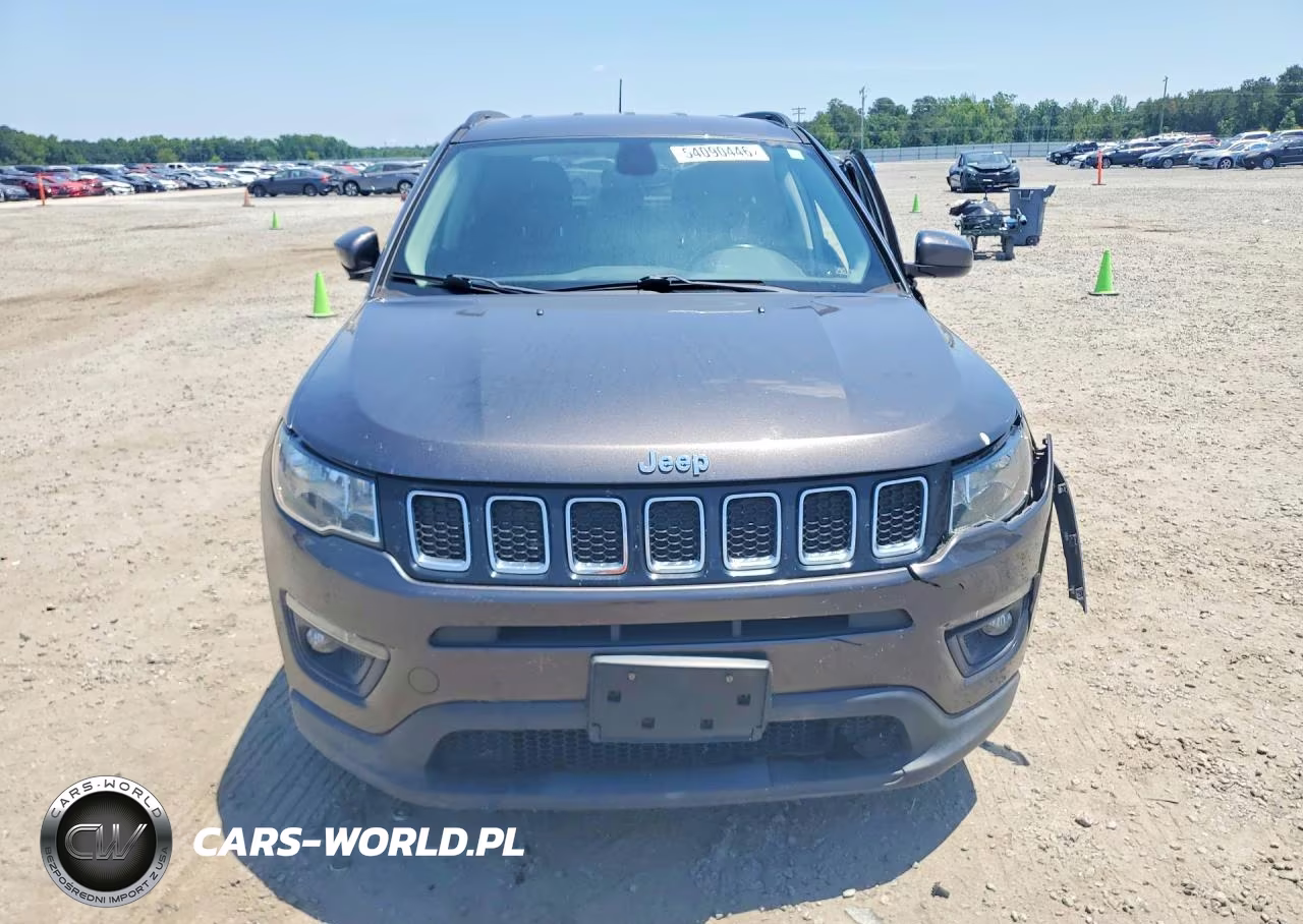 2018 Jeep Compass Latitude VIN:3C4NJDBB2JT481267 - 5