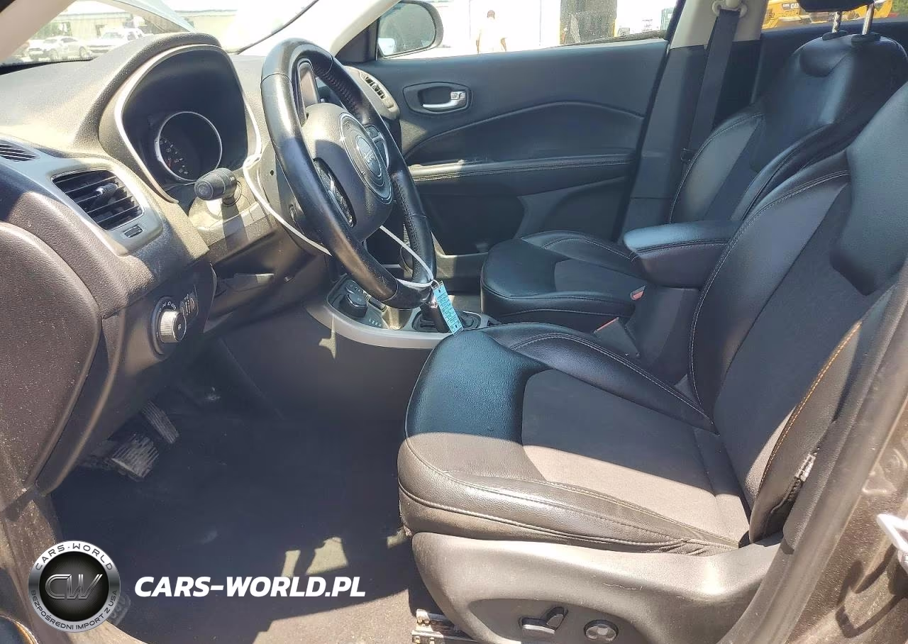 2018 Jeep Compass Latitude VIN:3C4NJDBB2JT481267 - 7