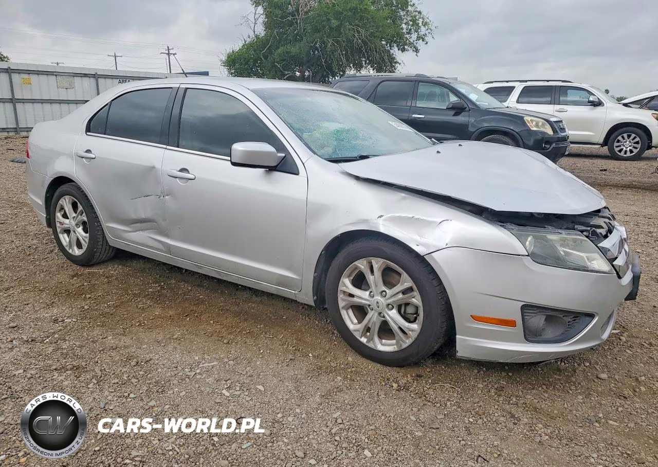 2012 Ford Fusion Se VIN:3FAHP0HA3CR269325 - 4