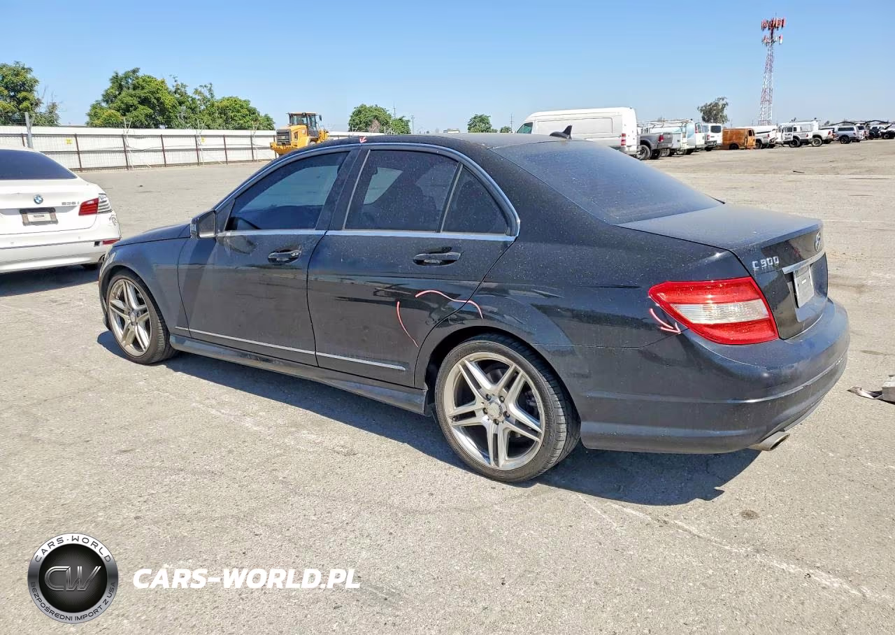 2011 Mercedes-Benz C 300 VIN:WDDGF5EB1BR137568 - 2