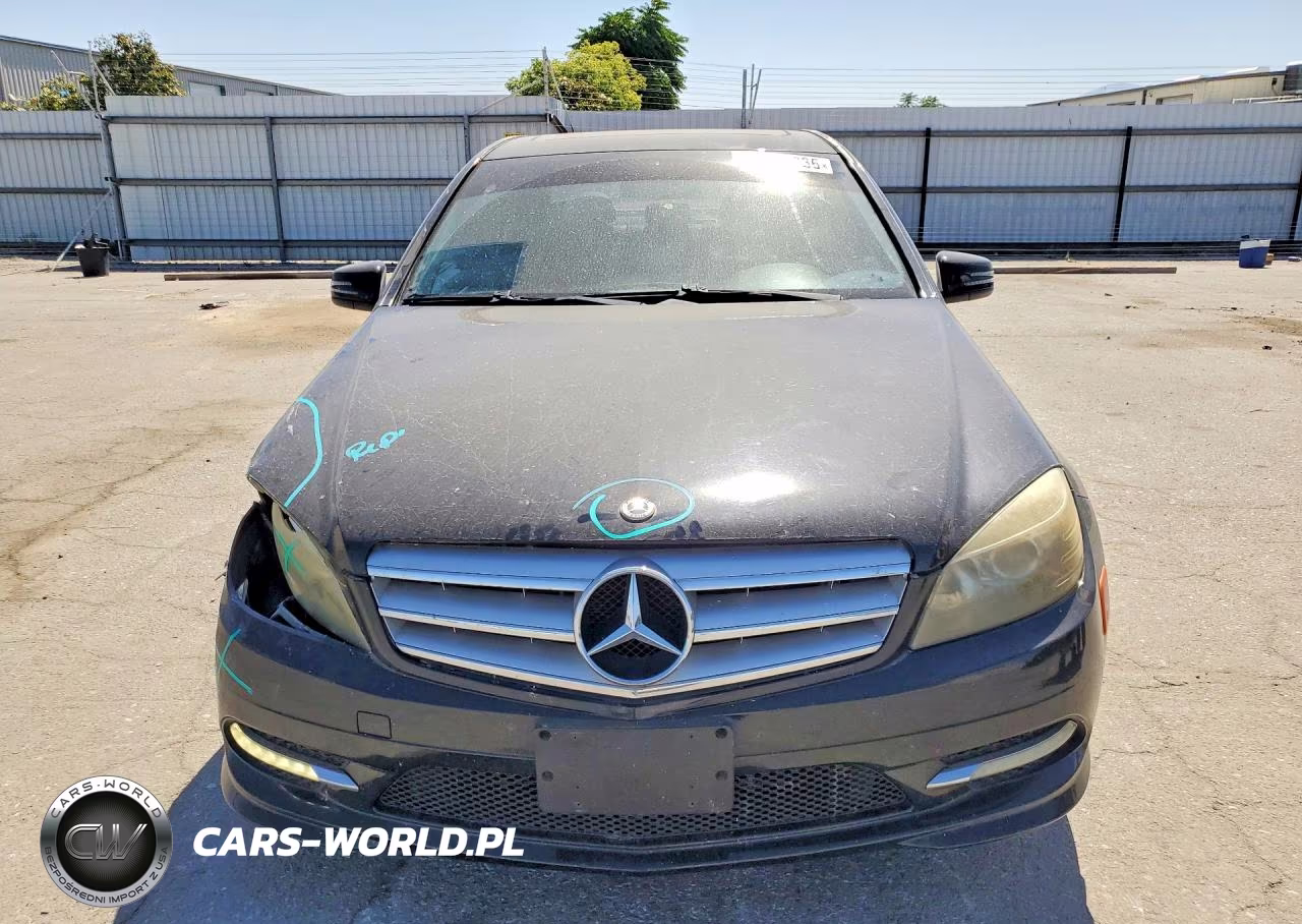 2011 Mercedes-Benz C 300 VIN:WDDGF5EB1BR137568 - 5