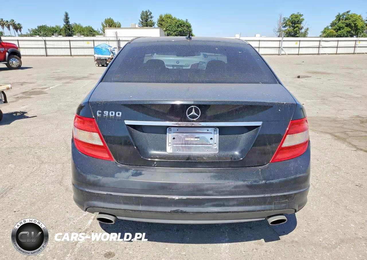 2011 Mercedes-Benz C 300 VIN:WDDGF5EB1BR137568 - 6